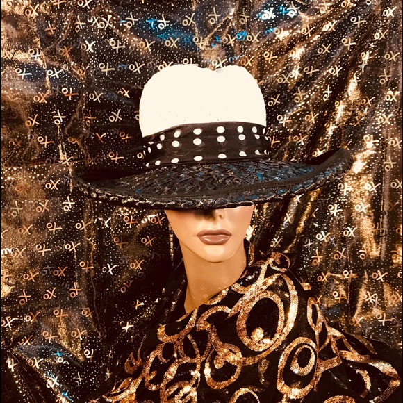 Sexy & Sassy Mr Charles Design - Picture 5 of 5